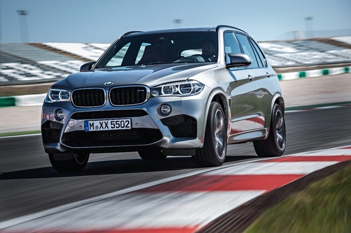 Bmw X5M: nuove immagini ufficiali