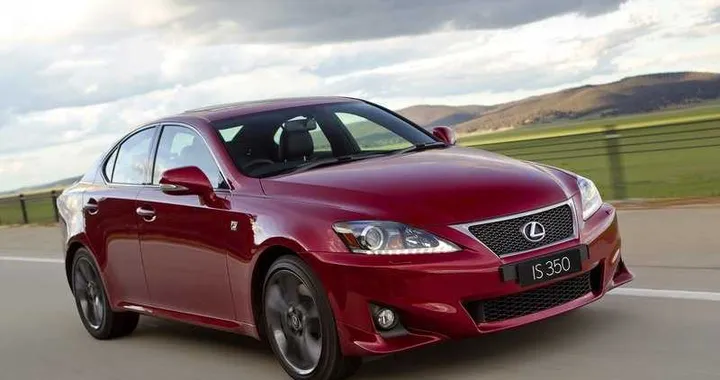 Bmw-Toyota: Lexus non monterà i motori bavaresi