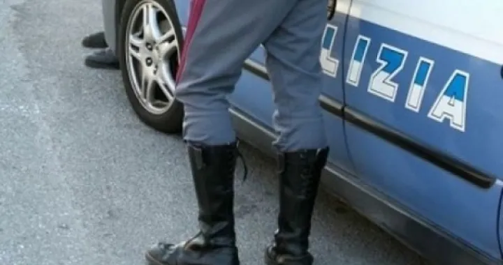 Clamoroso: la polizia stradale multa i vigili urbani