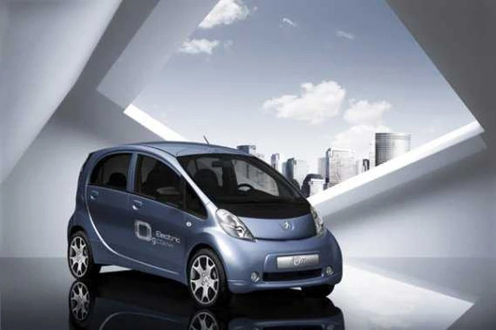 Peugeot iOn for rent: in Francia da dicembre