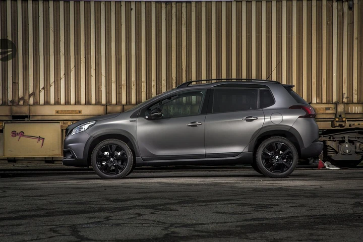 Peugeot 2008 Black Matt: le immagini ufficiali