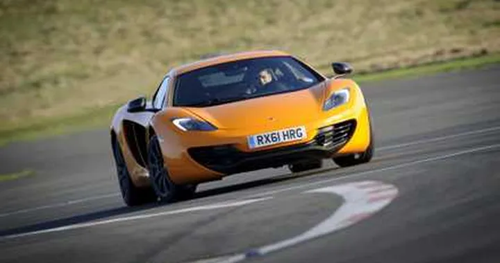McLaren MP4-12C: la prova sulla pista di Top Gear
