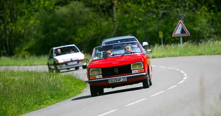 Peugeot: un test drive tra il presente e il passato del Leone