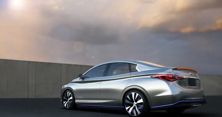 Infiniti LE Concept: nuova berlina elettrica