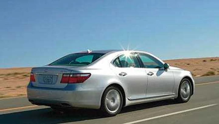 Toyota: richiami per altre 270.000 Lexus