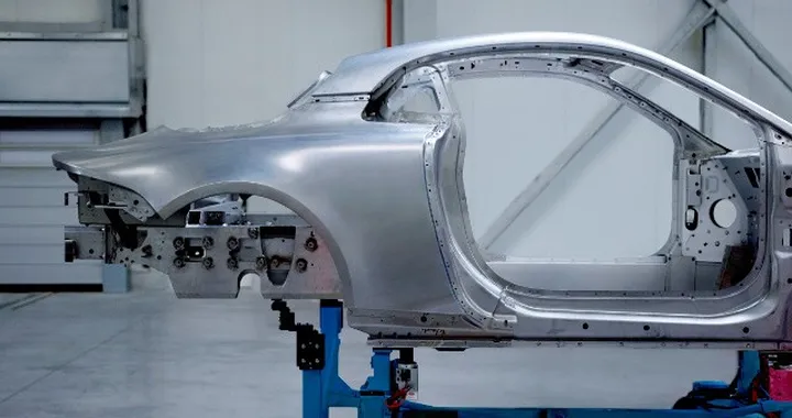 Nuova Alpine: avrà la carrozzeria in alluminio