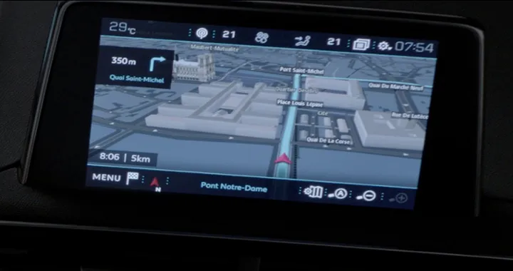 La tecnologia 3D Connected Navigation anche su Peugeot 208