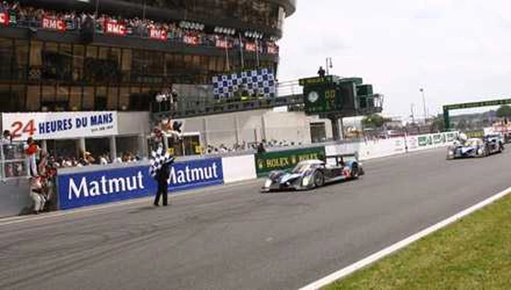 24 Ore di Le Mans: vittoria alla Peugeot 908 HDi