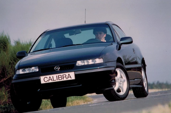 Opel Calibra 1989-1997: la storia nelle immagini