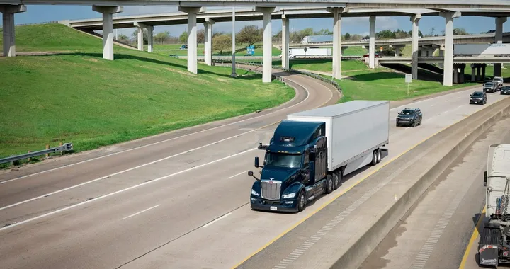Camion autonomi: nel 2024 primi test senza guidatore a bordo