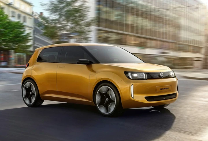 Elettrico alla portata di tutti: Volkswagen ID.Every1 anticipa la low cost da 20.000 euro