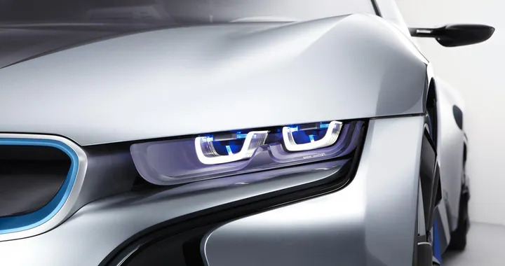 Bmw i8 Concept: un video per i nuovi fari a laser