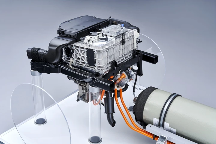 BMW i Hydrogen NEXT, la tecnologia powertrain fuel cell: immagini ufficiali