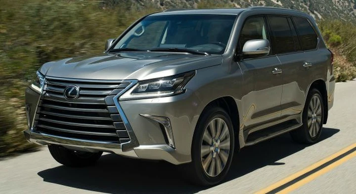 Nuova Lexus LX 570: il SUV di lusso si rinnova