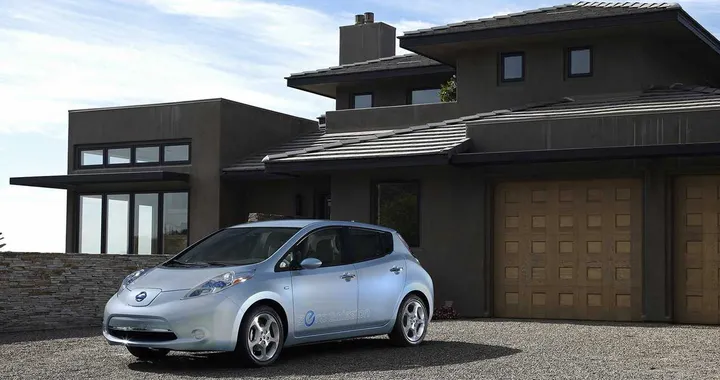 Nissan: l'auto elettrica alimenta la casa