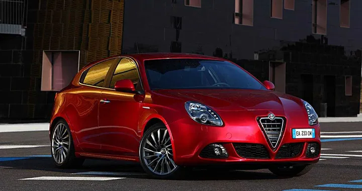 Alfa Romeo, i sindacati: 