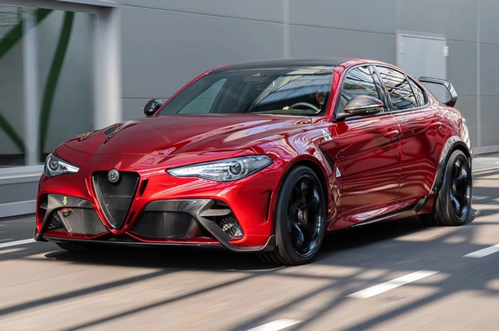 Alfa Romeo Giulia GTA 2020: immagini ufficiali