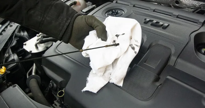 Guida ai liquidi dell'auto: quali controllare e sostituire, costi e consigli per la manutenzione