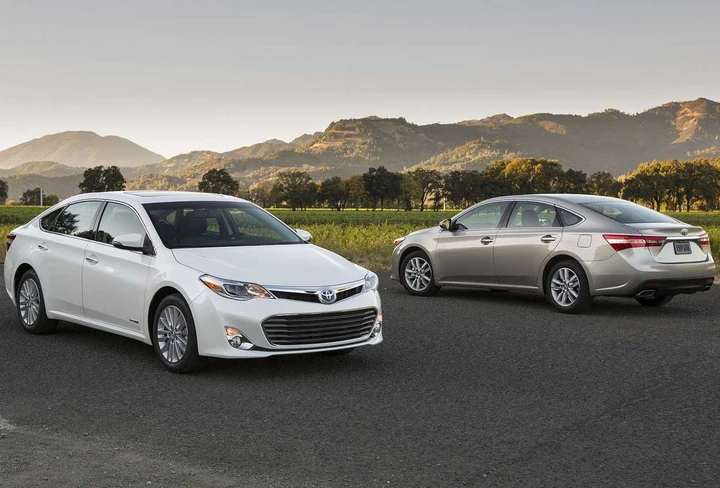 Toyota Avalon 2013: nuove immagini ufficiali