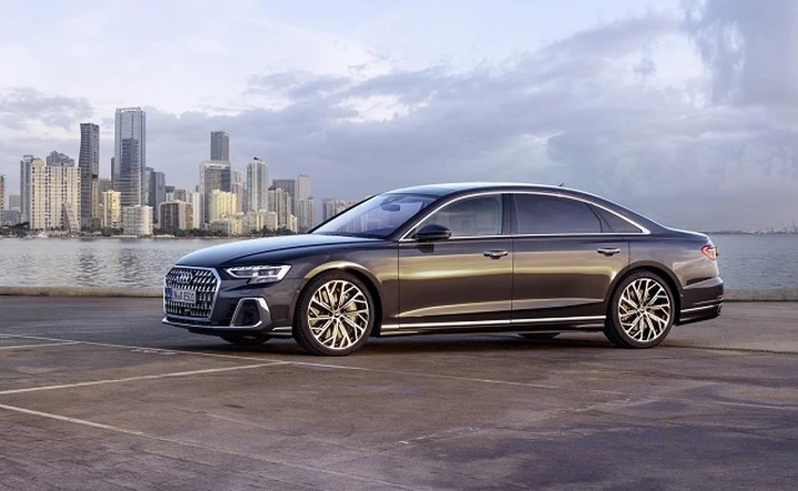 Audi A8: lusso e tecnologia