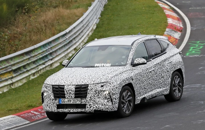 Hyundai Tucson: la nuova generazione spiata durante i test