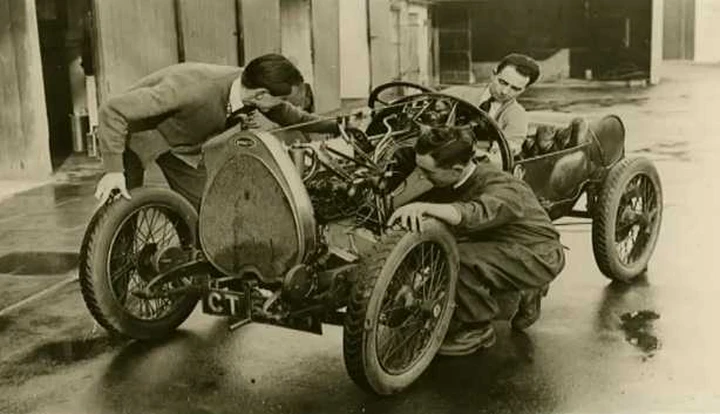Bugatti: la storia in un video-documentario
