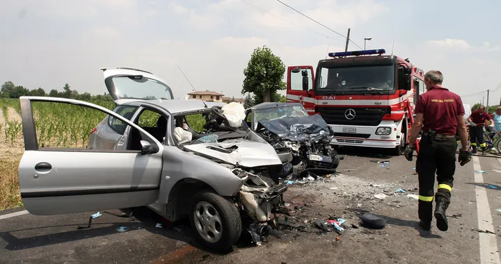 Incidenti stradali: dopo 15 anni aumenta il numero dei morti