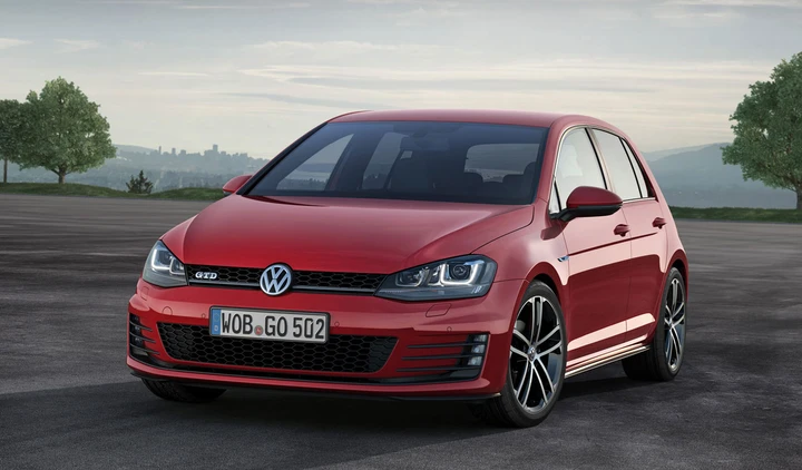 Volkswagen riduce gli investimenti di 1 miliardo