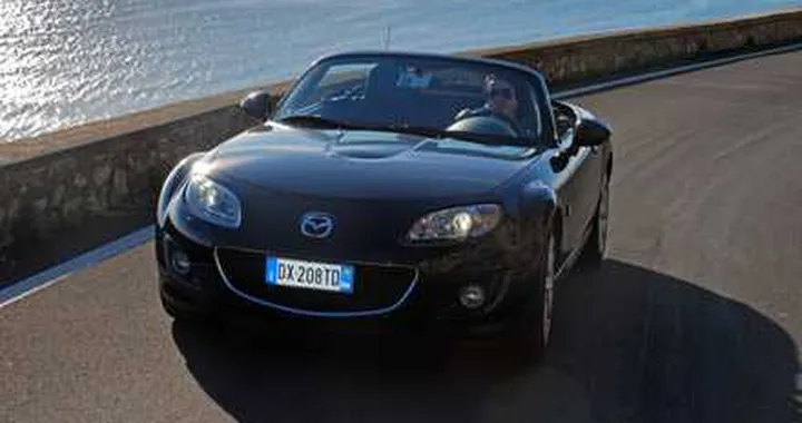 Mazda MX-5 Roadster Coupè Powershift: l'automatica che mancava