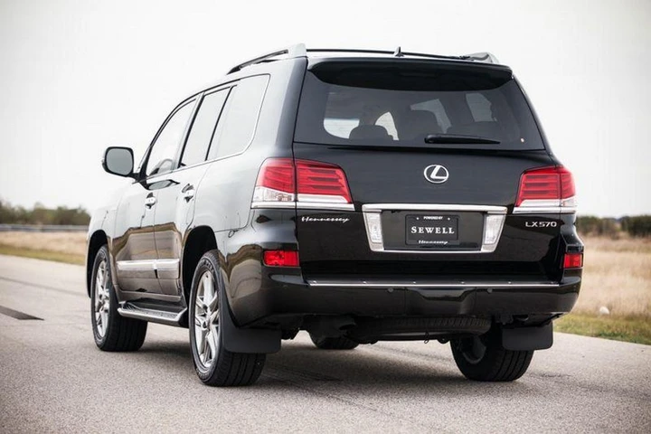Lexus LX 570 by Hennessey