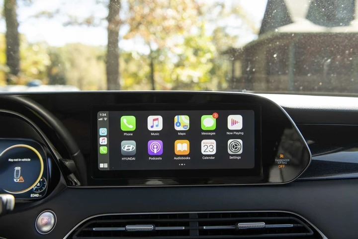 Apple CarPlay 2023