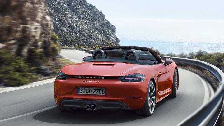 Porsche: le nuove Boxster e Cayman saranno ibride