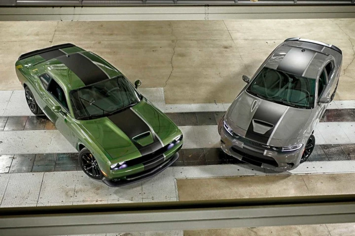 Dodge Charger e Dodge Challenger 2019 serie speciale Stars and Stripes: immagini ufficiali