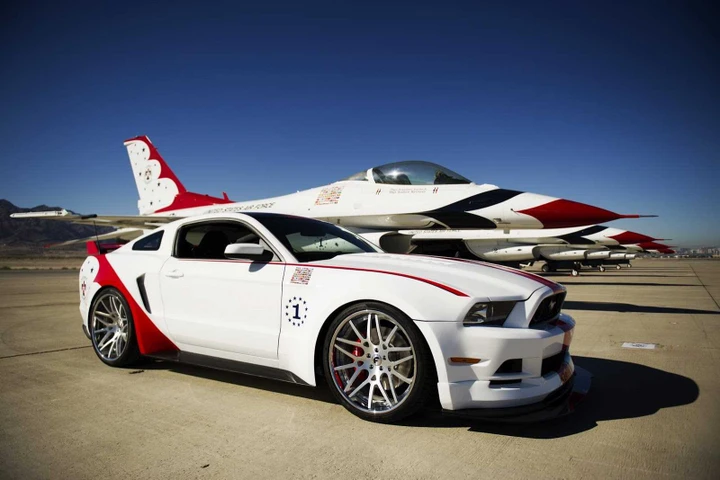 Ford: all’asta la Mustang U.S. Air Force Thunderbirds