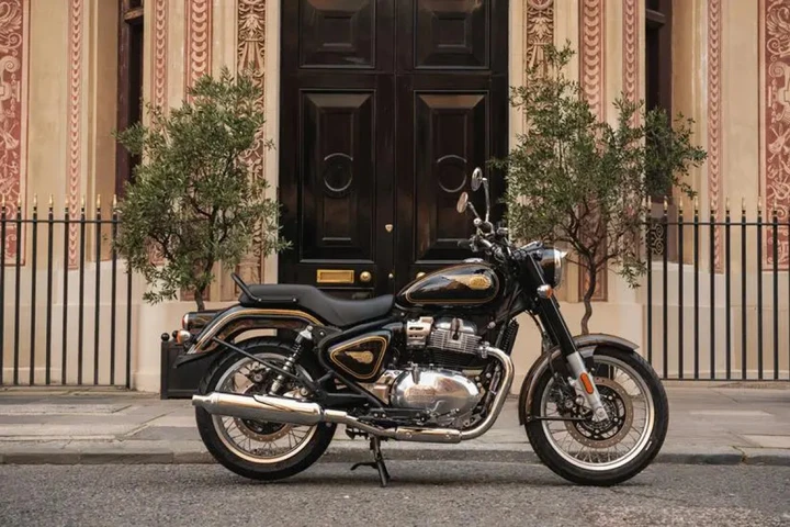 Royal Enfield a EICMA 2025: 125 anni, Bullet 650, Classic 650 e Flying Flea