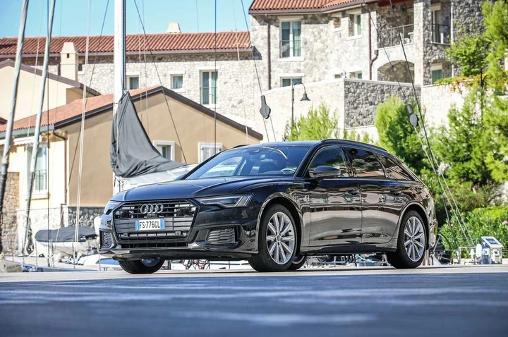 Nuova Audi A6 Avant 2019: la wagon che guida quasi da sola