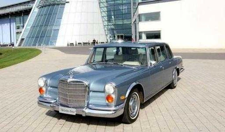 La Mercedes di Elvis Presley venduta all'asta