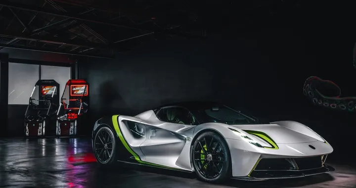Lotus Evija: Jenson Button svela il suo esemplare personalizzato [FOTO]