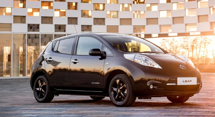 Nissan Leaf Black Edition: prezzo di 38.790 euro