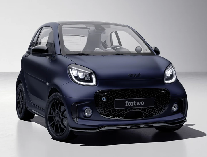 Consegnata l'ultima Smart ForTwo per l'Italia: finisce un ciclo
