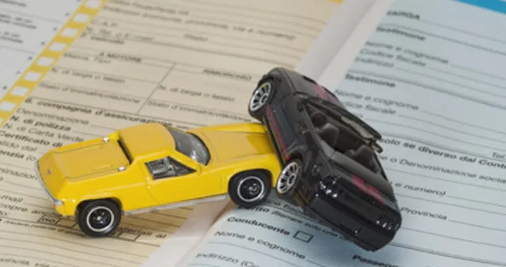 Rc Auto: costi diminuiti del 7,5% nel 2015