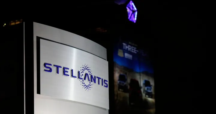 Storica fabbrica Stellantis si ferma: niente più diesel e benzina