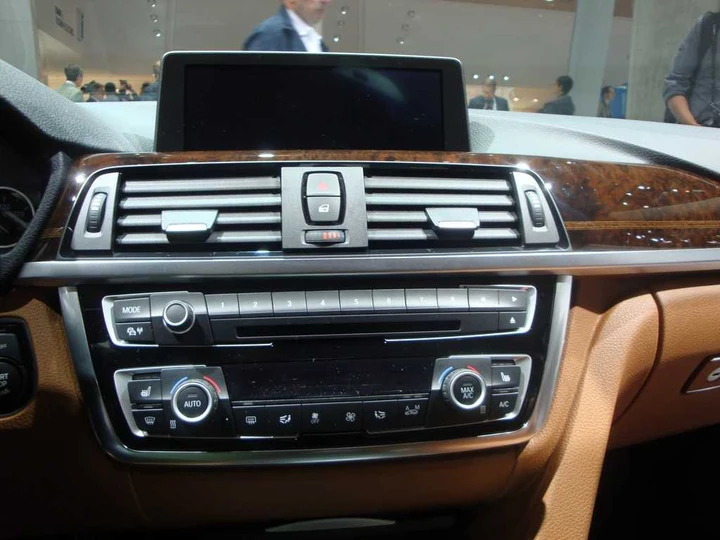 BMW X5 restyling al Salone di Francoforte 2013