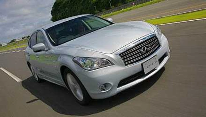 Infiniti M35h: ibrida sì, ma sportiva