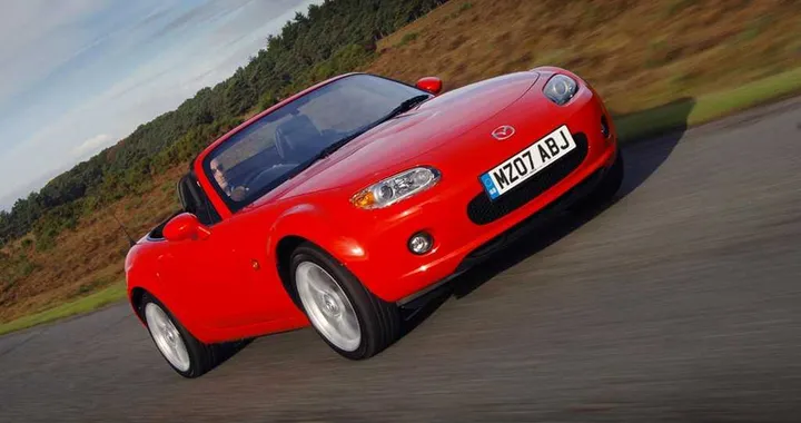 La Mazda MX-5 è la migliore sportiva