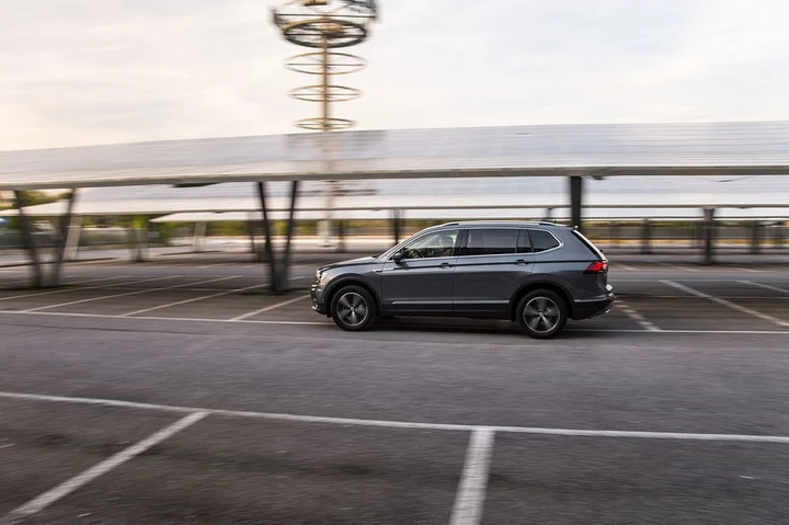 Volkswagen Tiguan Allspace 2.0 TDI DSG: la prova su strada