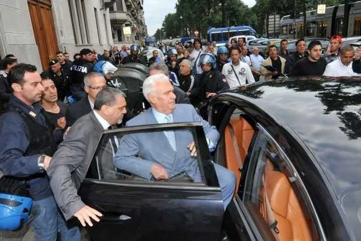 De Tomaso: tensione a Torino, aggredito Rossignolo