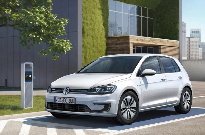 Salone di Los Angeles: nuova Volkswagen e-Golf