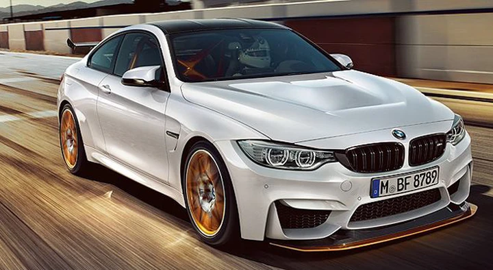 BMW: la M4 GTS gira al Nurburgring in 7.28