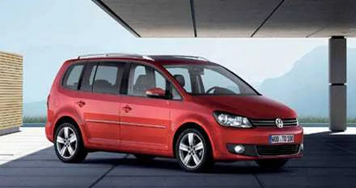 Volkswagen Touran 2010: più verde e bella